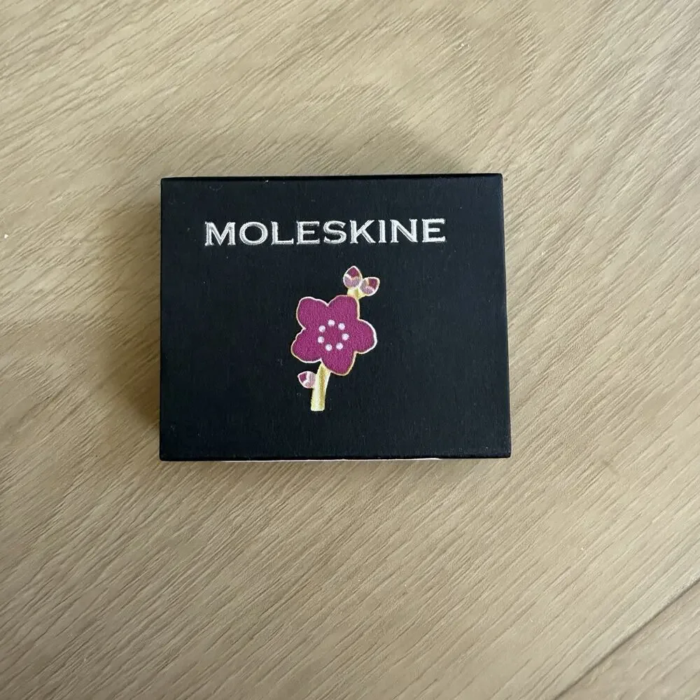 Moleskine Sakura 2025 Crystal Flower Personalization Pin Pink Cherry Blossom NIB